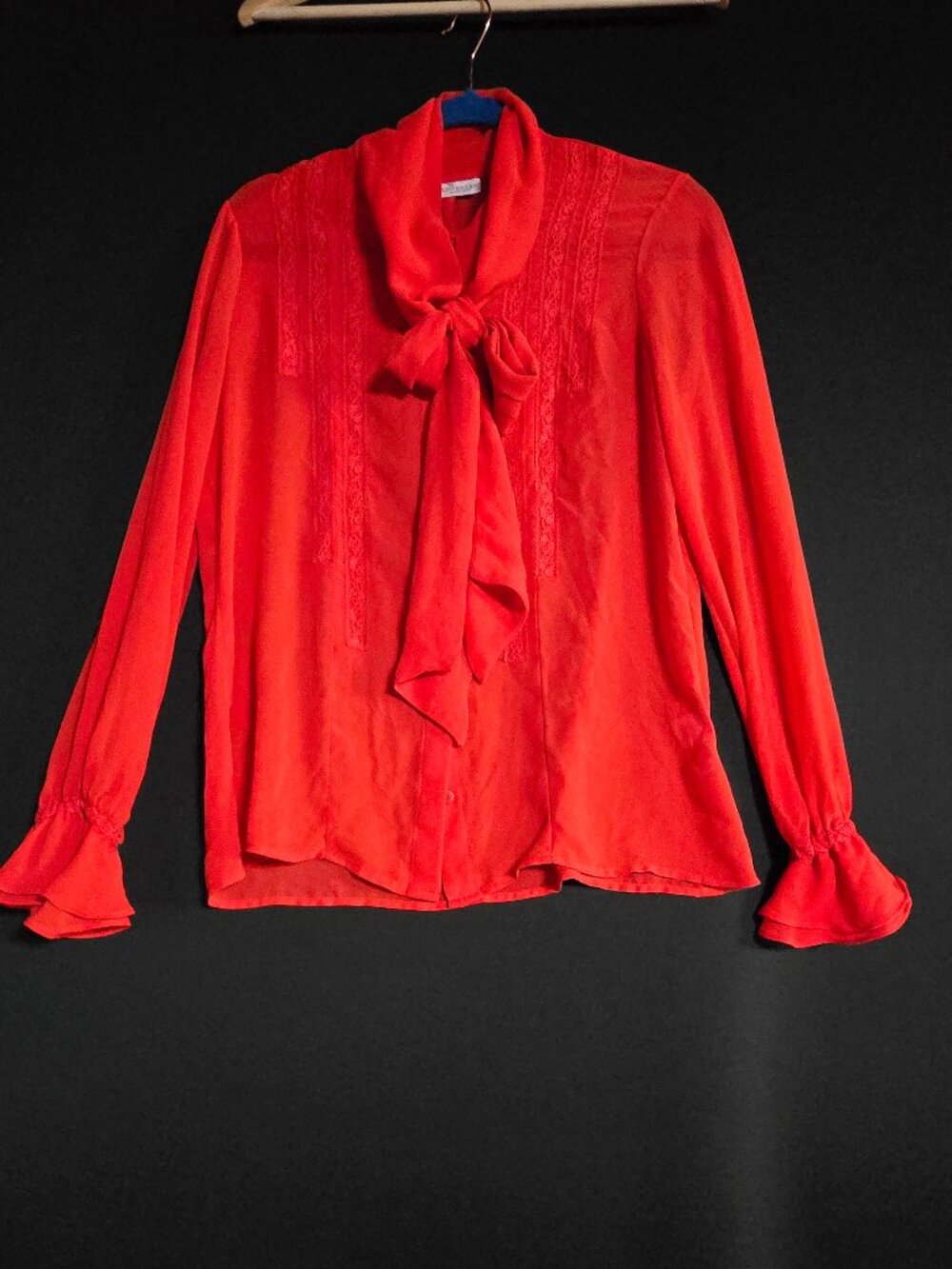 Red Eva Mendes shirt size S